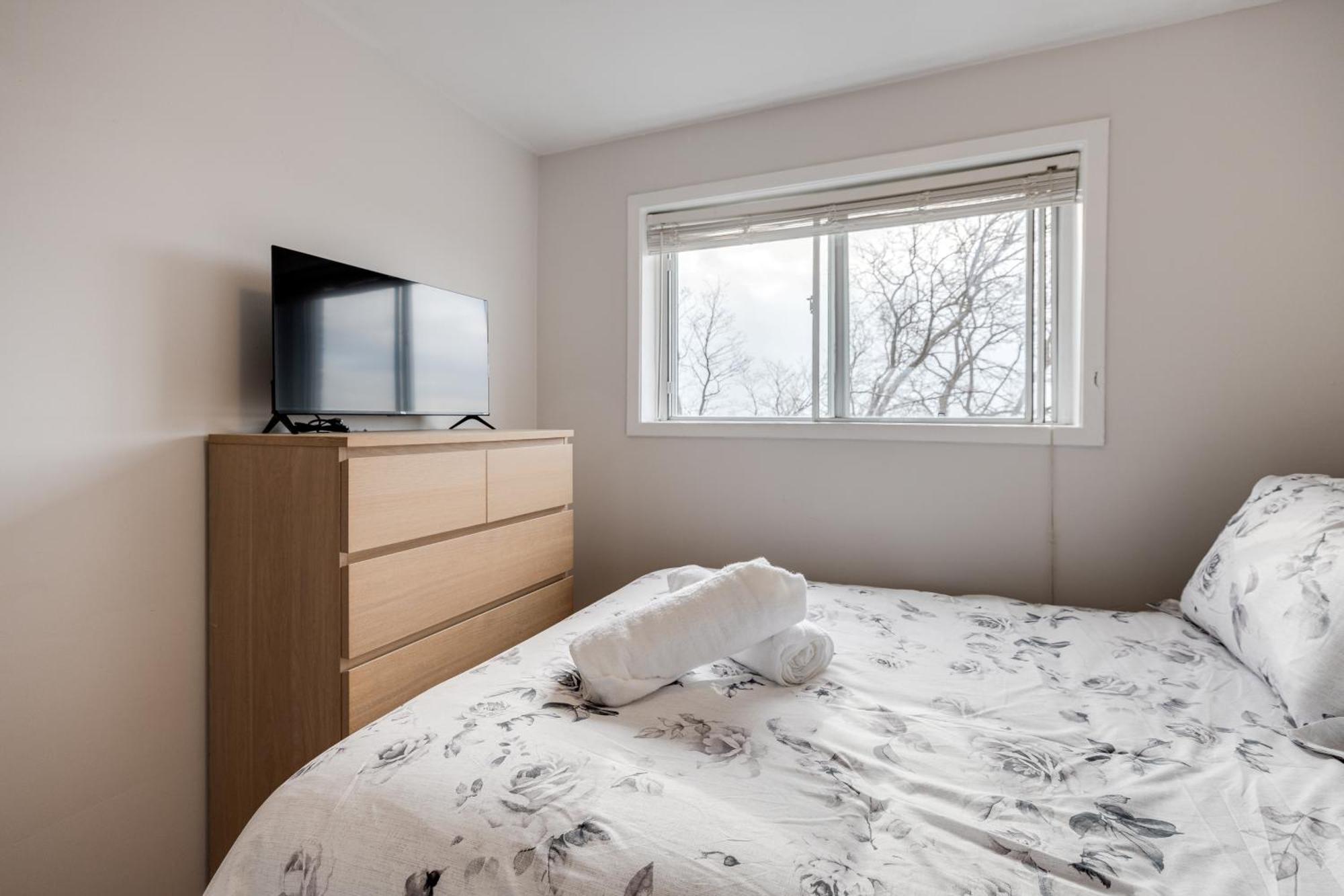 Eglinton West Guest Suite Toronto Zewnętrze zdjęcie