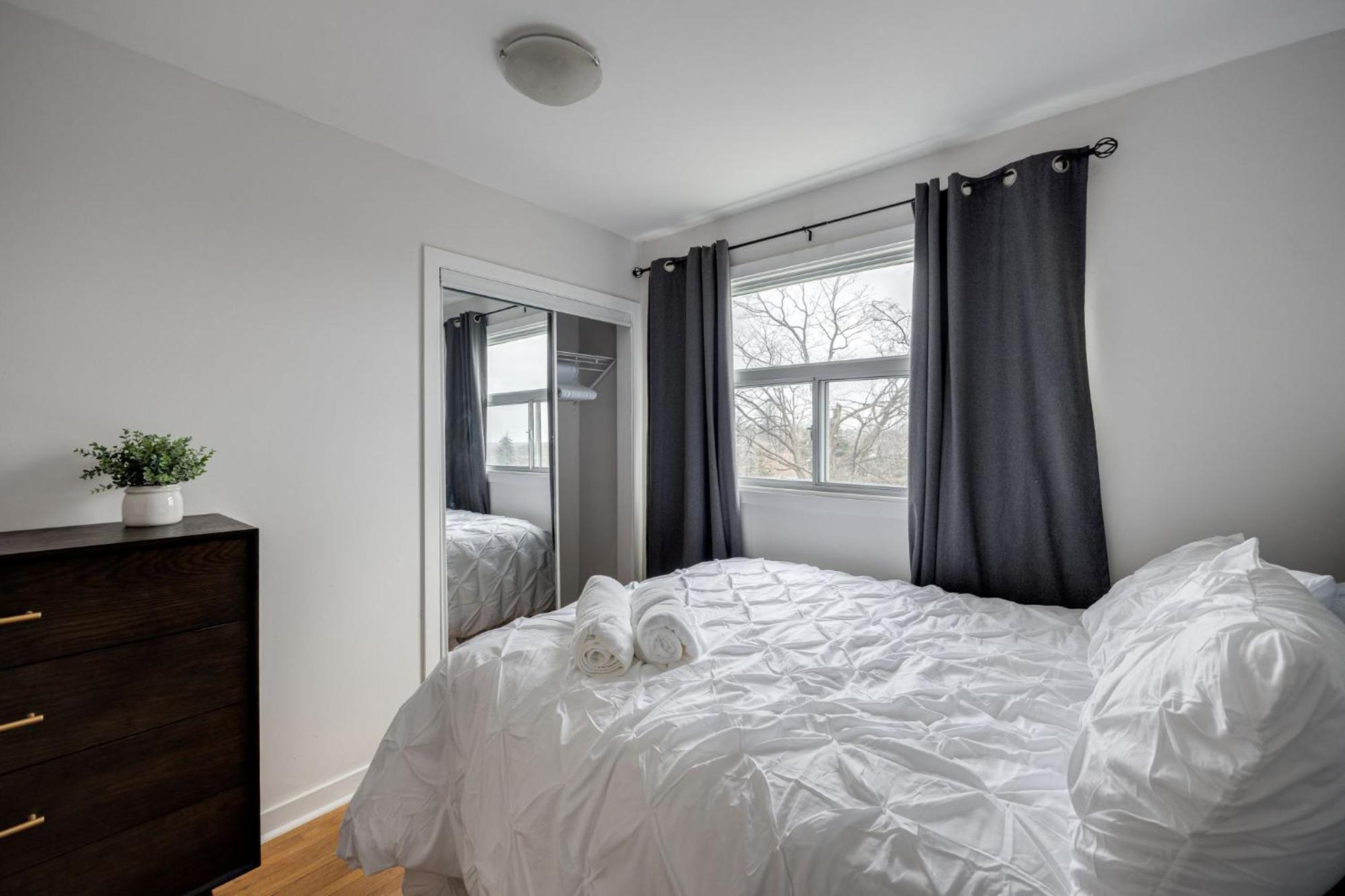Eglinton West Guest Suite Toronto Zewnętrze zdjęcie