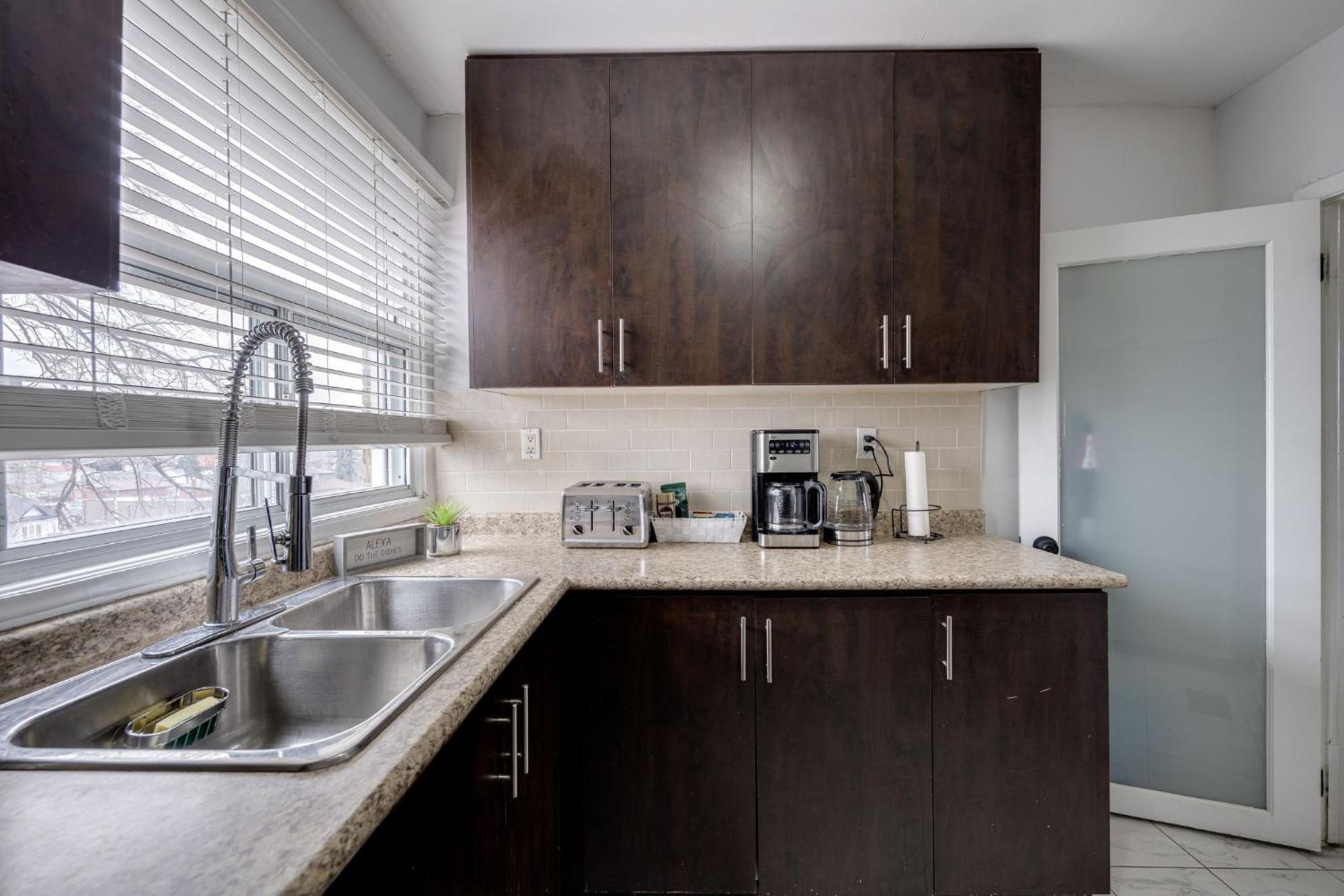 Eglinton West Guest Suite Toronto Zewnętrze zdjęcie