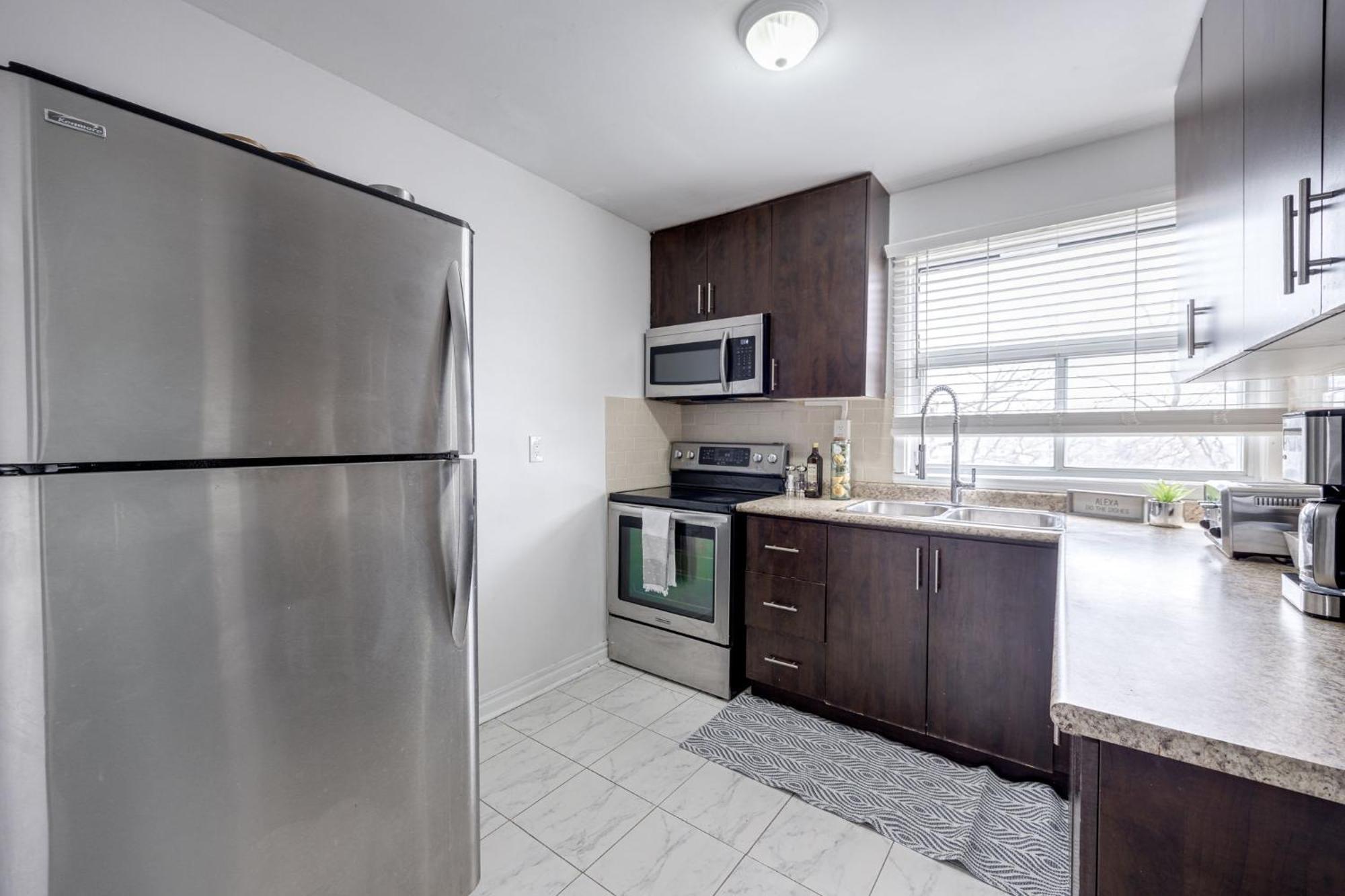 Eglinton West Guest Suite Toronto Zewnętrze zdjęcie