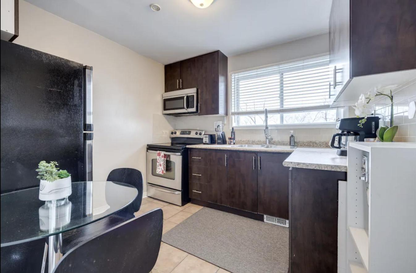 Eglinton West Guest Suite Toronto Zewnętrze zdjęcie